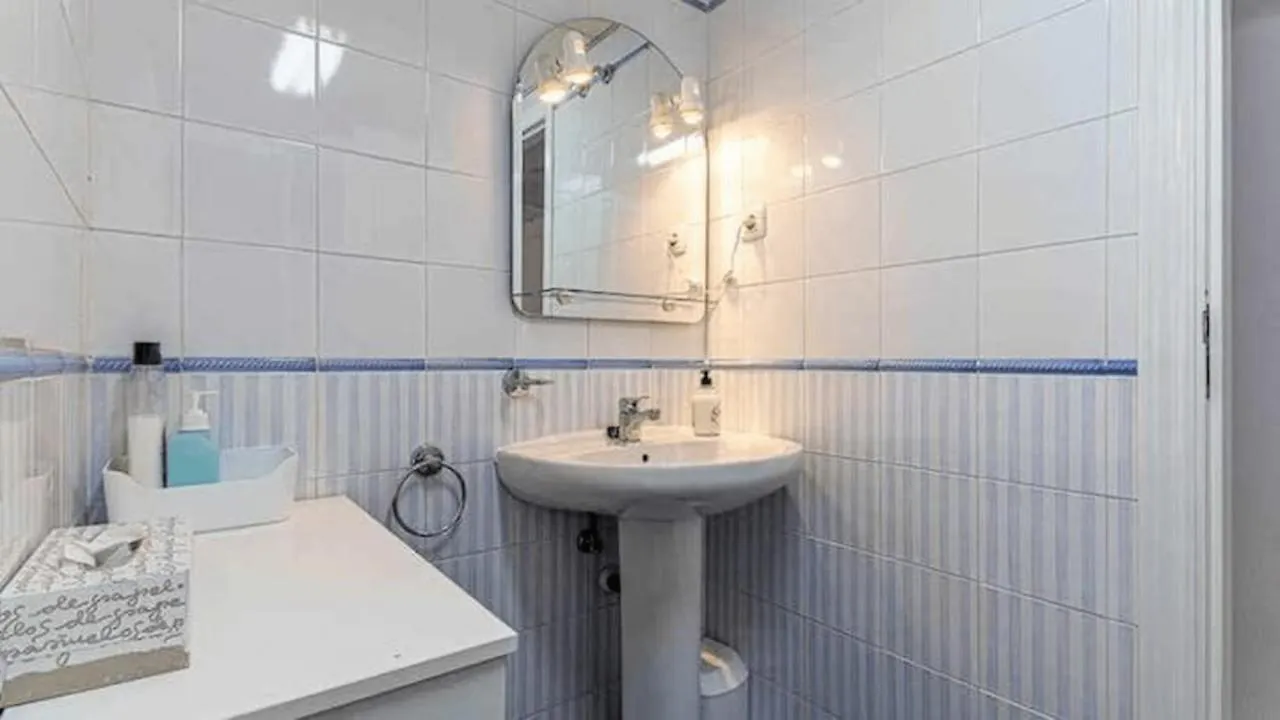 797 Holiday Rentals - Piso Para 4 Con Amplia Terraza Al Jardin Y Al Mar Benalmadena Apartment
