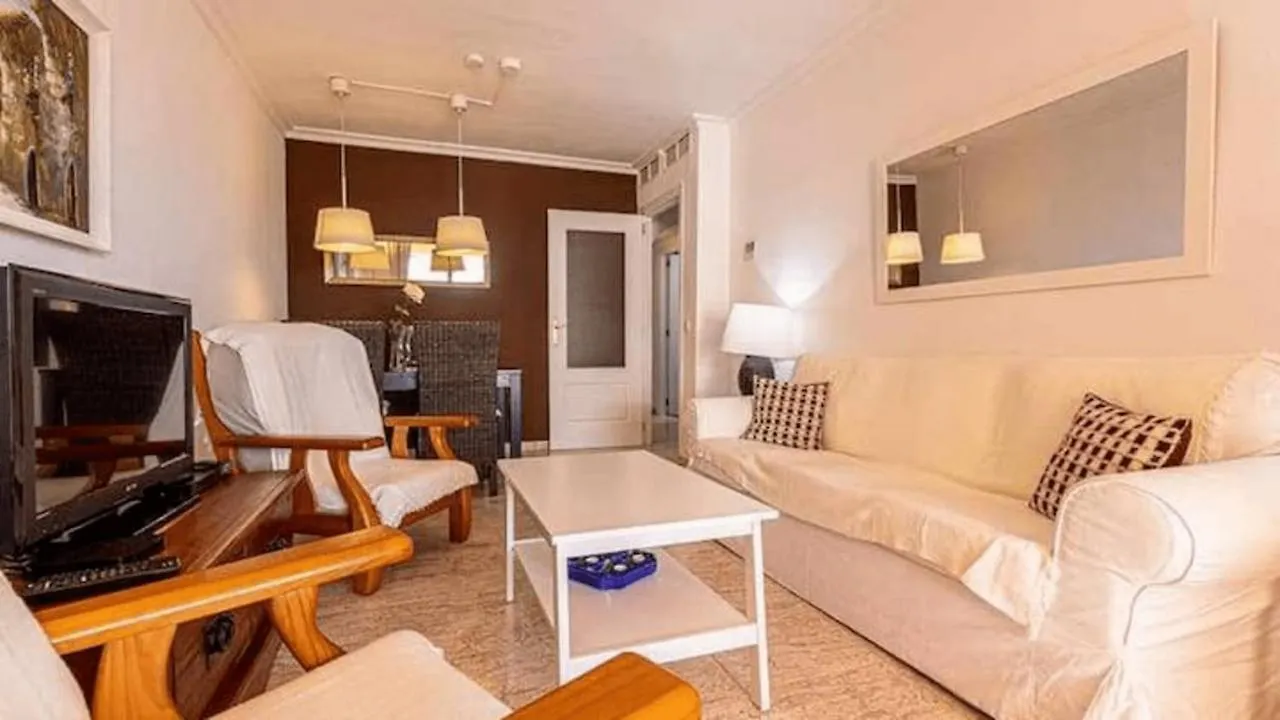 797 Holiday Rentals - Piso Para 4 Con Amplia Terraza Al Jardin Y Al Mar Benalmadena Apartment