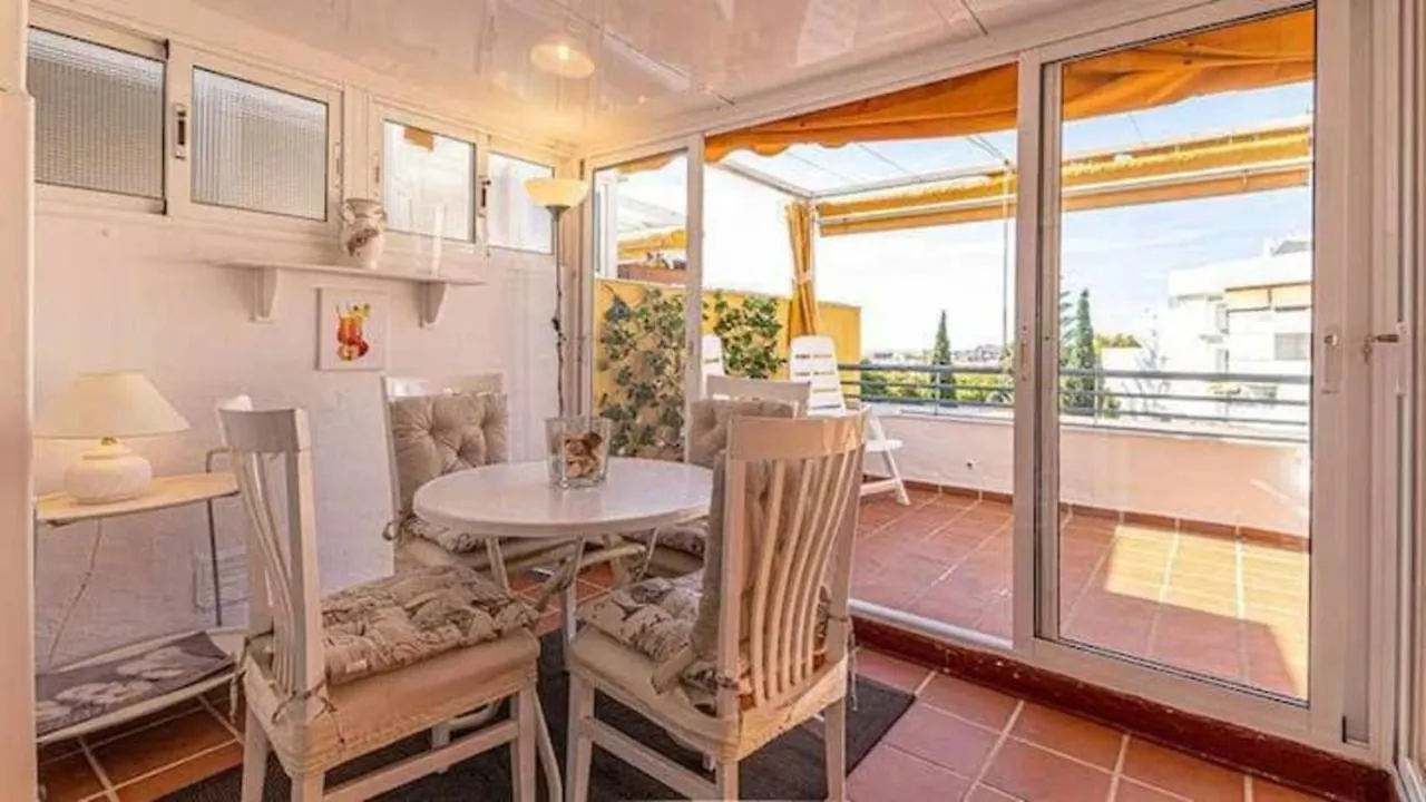 797 Holiday Rentals - Piso Para 4 Con Amplia Terraza Al Jardin Y Al Mar Benalmadena Spain