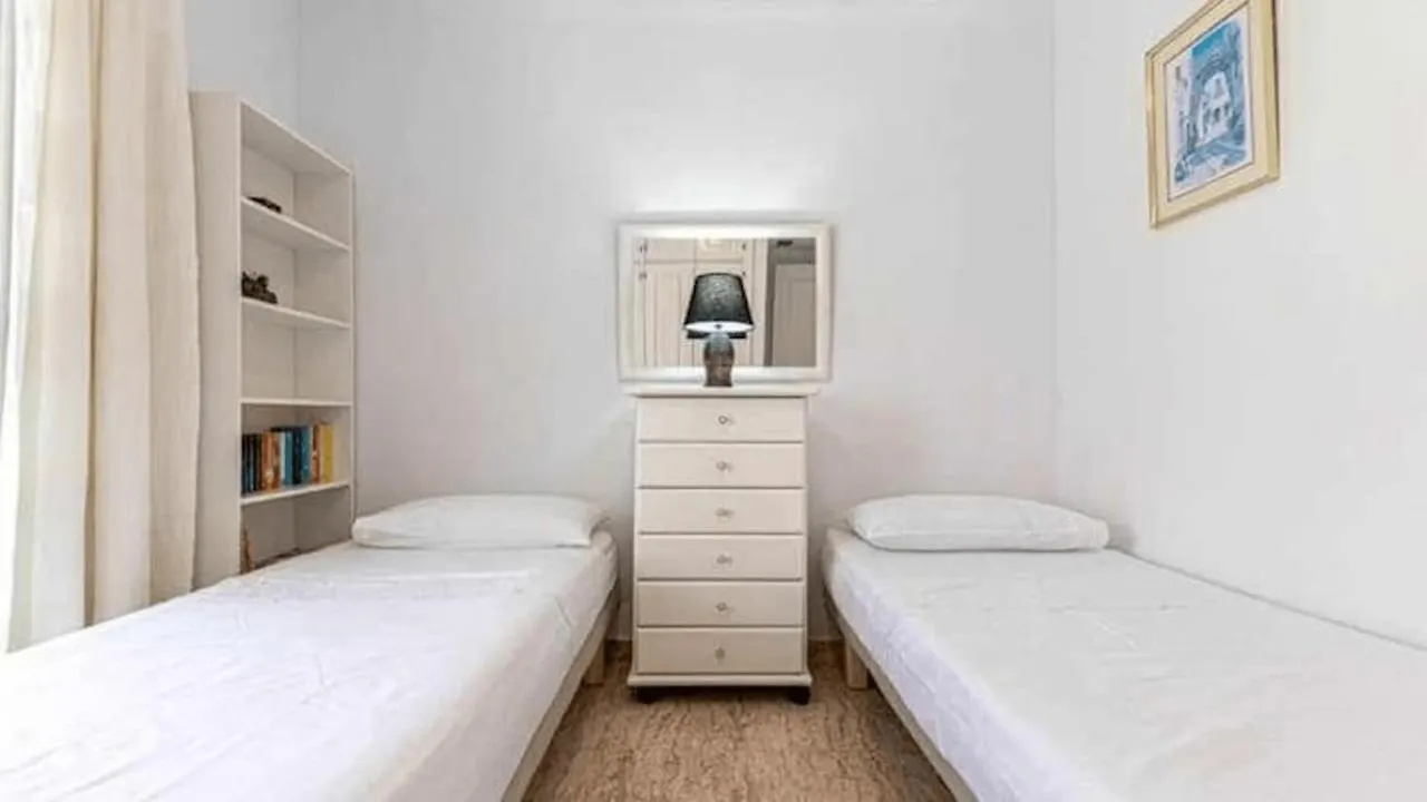 Apartment 797 Holiday Rentals - Piso Para 4 Con Amplia Terraza Al Jardin Y Al Mar Benalmadena
